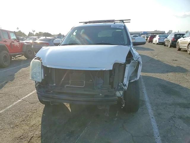2007 GMC Yukon - Image 11