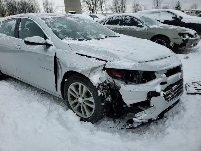 2017 Chevrolet Malibu - Image 13