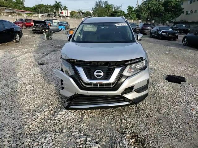 2017 Nissan Rogue - Image 13