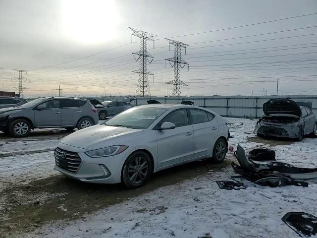 2017 Hyundai Elantra - Image 11