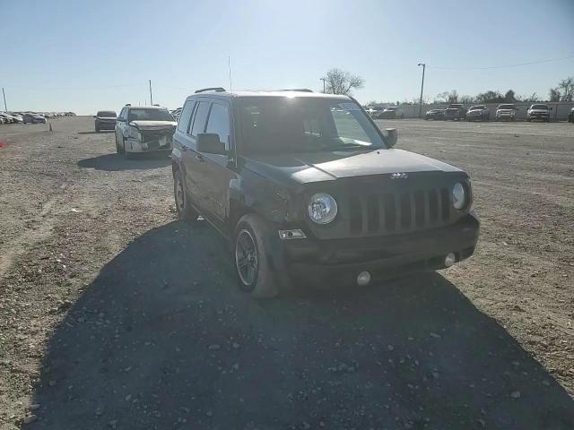 2015 Jeep Liberty (Patriot) - Image 12