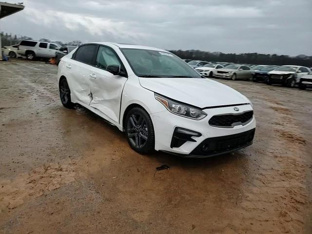 2021 Kia Forte - Image 13