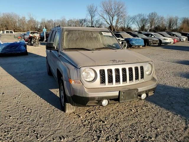 2016 Jeep Liberty (Patriot) - Image 12