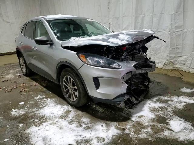 2022 Ford Escape - Image 11