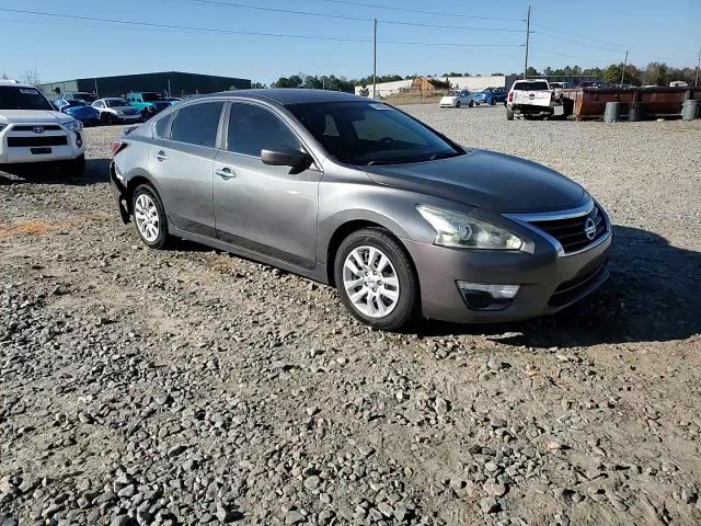 2014 Nissan Altima - Image 14