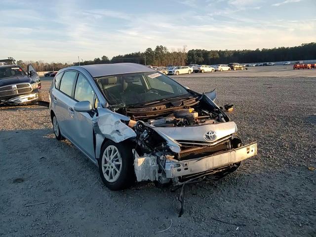 2012 Toyota Prius - Image 10