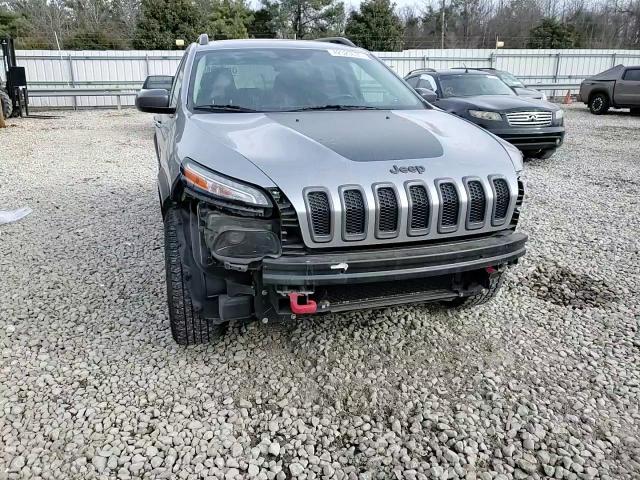 2016 Jeep Cherokee - Image 12