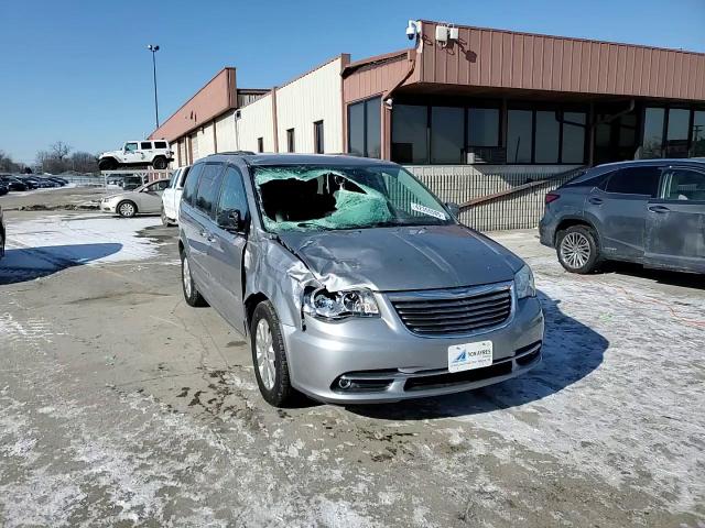 2014 Chrysler Town & Country - Image 11