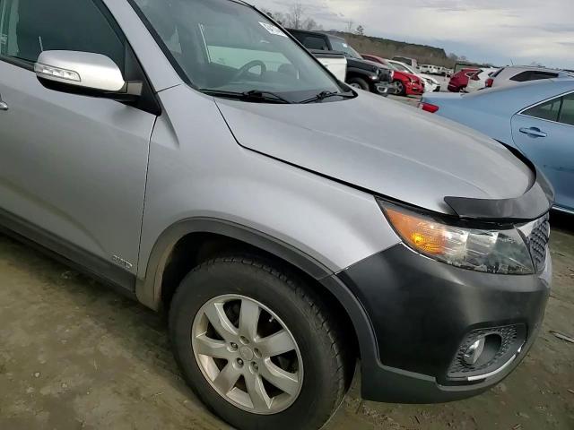 2011 Kia Sorento - Image 10