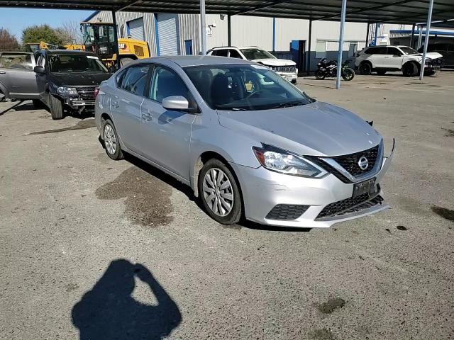 2018 Nissan Sentra - Image 10