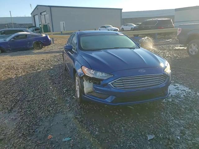2017 Ford Fusion - Image 13