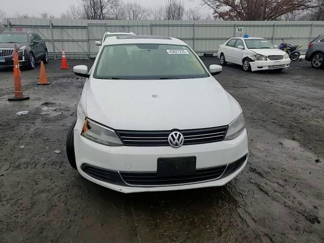 2014 Volkswagen Jetta - Image 11