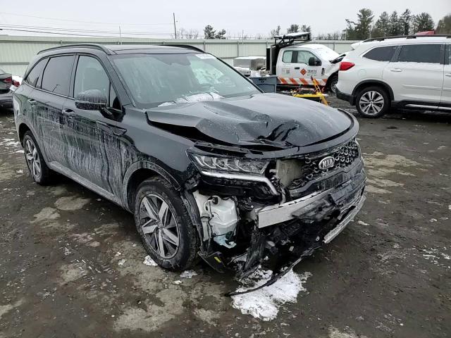 2021 Kia Sorento - Image 11