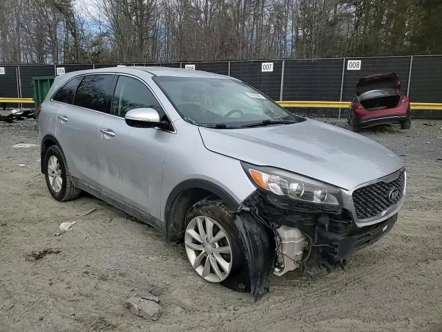 2017 Kia Sorento - Image 11
