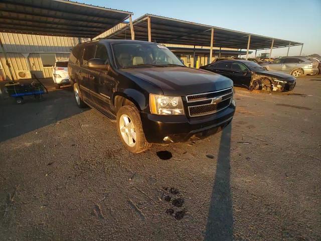 2008 Chevrolet Suburban K1500 Ls VIN: 3GNFK16398G137643 Lot: 89219905