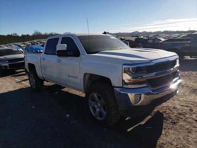 2018 Chevrolet Silverado - Image 11