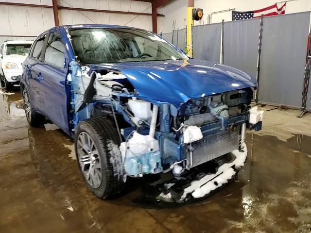2017 Mitsubishi Outlander - Image 15