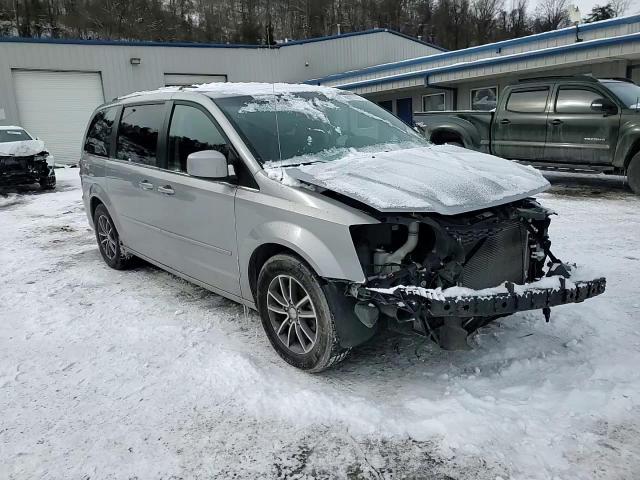 2017 Dodge Grand Caravan Sxt VIN: 2C4RDGCG3HR700156 Lot: 88097455