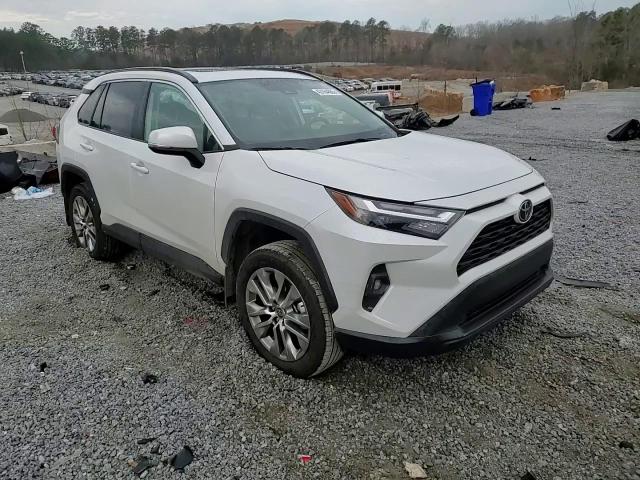 2024 Toyota RAV 4 - Image 11