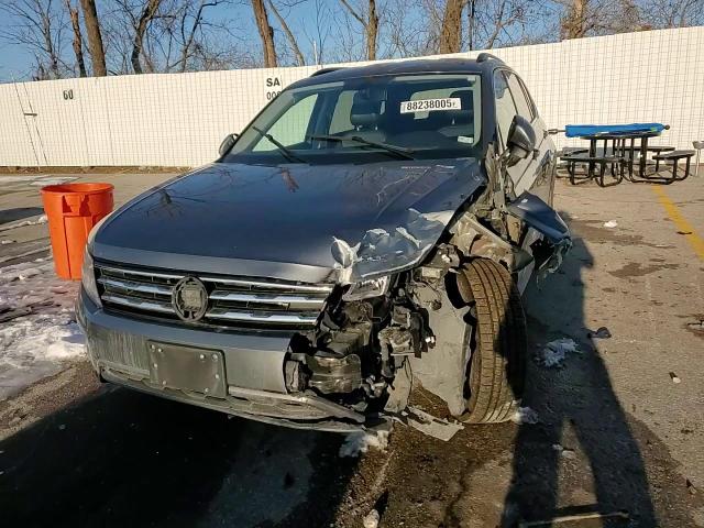 2018 Volkswagen Tiguan - Image 11