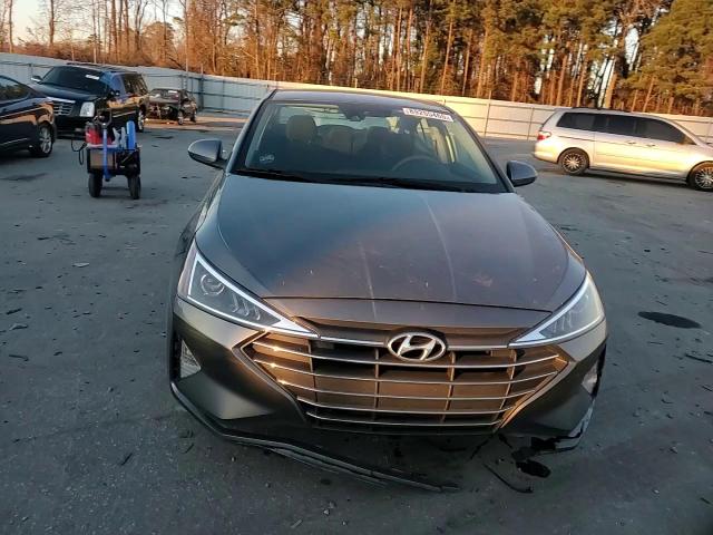 2020 Hyundai Elantra - Image 10