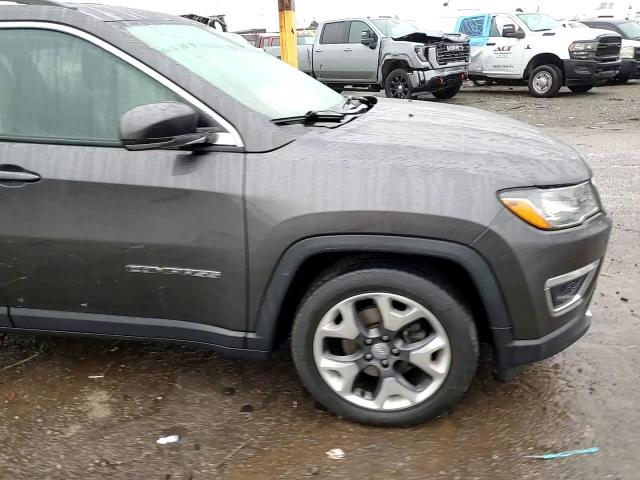 2019 Jeep Compass - Image 12