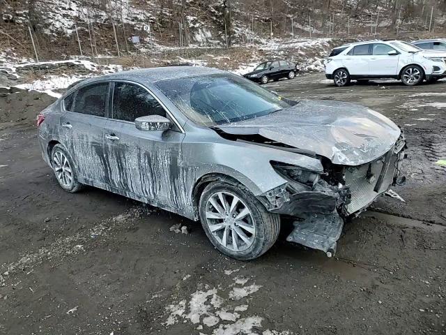 2018 Nissan Altima - Image 10