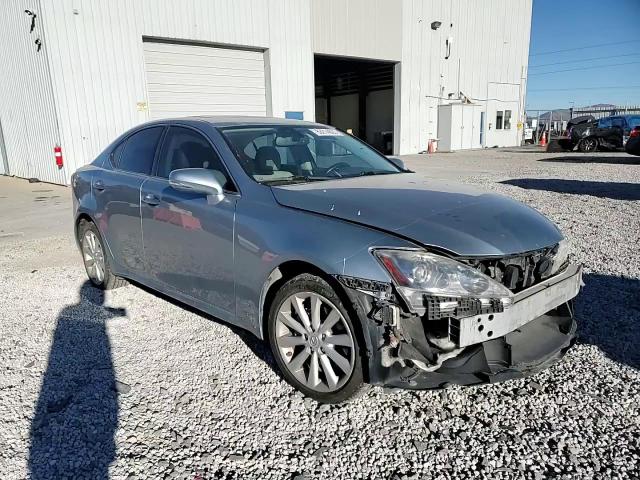 2010 Lexus IS - Image 12
