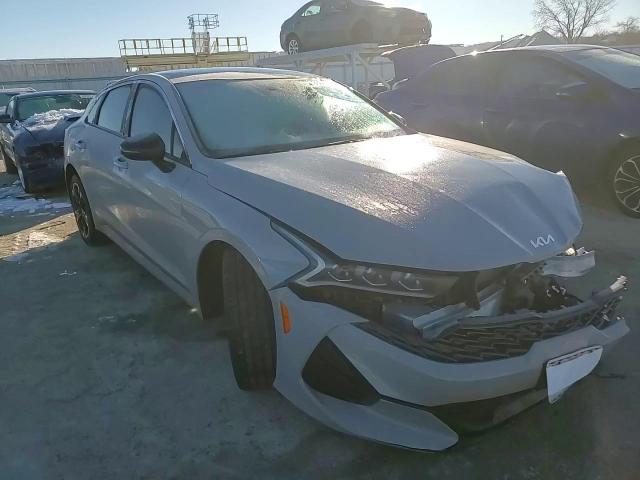 2023 Kia K5 - Image 10