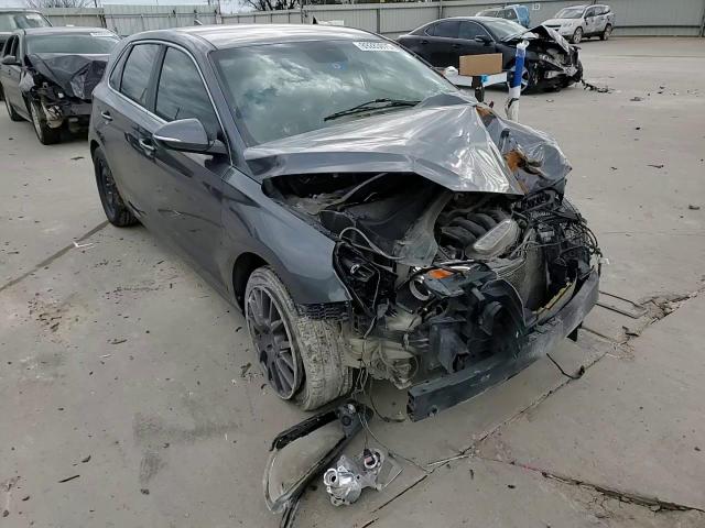 2018 Hyundai Elantra - Image 11
