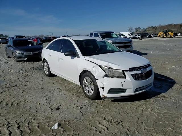 2014 Chevrolet Cruze - Image 11