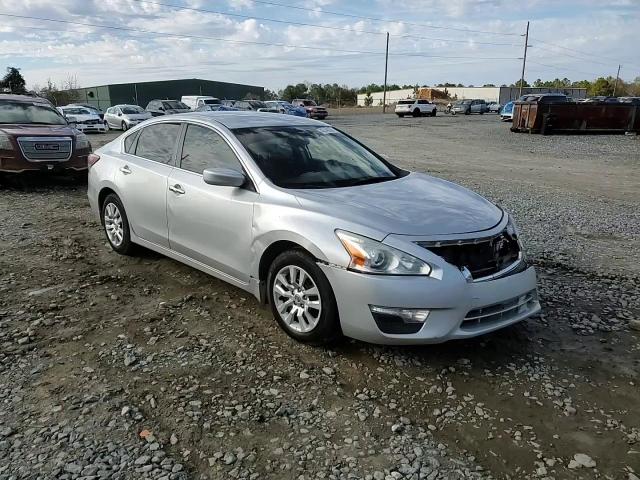 2014 Nissan Altima - Image 13