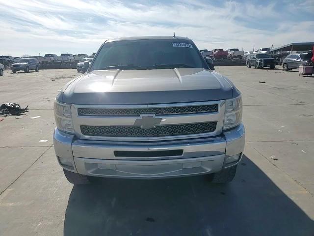 2013 Chevrolet Silverado - Image 11