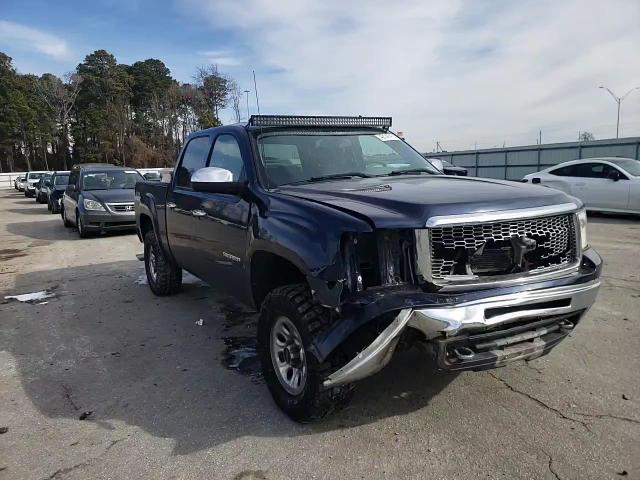 2011 GMC Sierra - Image 10