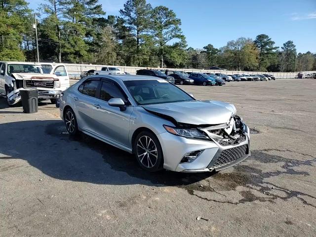 2018 Toyota Camry - Image 13