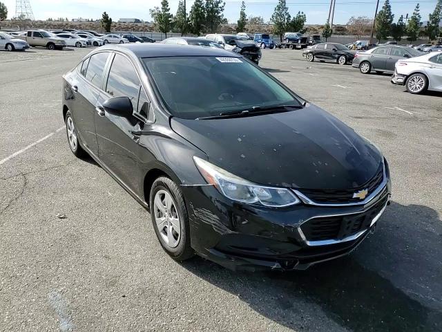 2017 Chevrolet Cruze - Image 10
