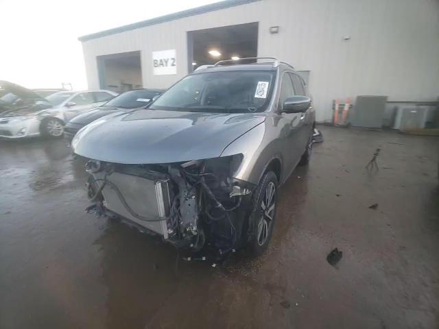 2018 Nissan Rogue - Image 14