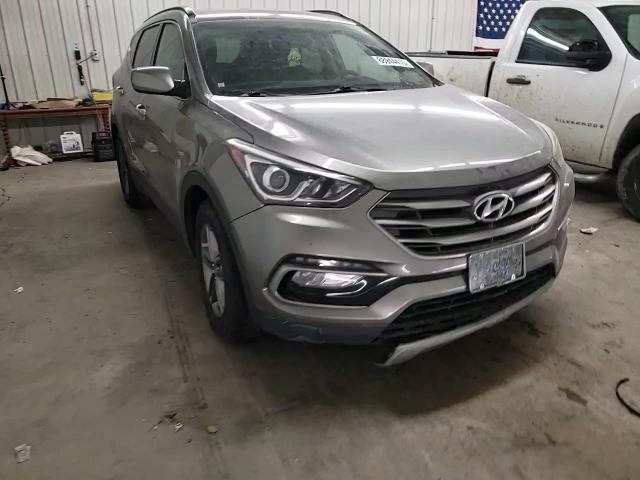 2017 Hyundai Santa Fe - Image 11