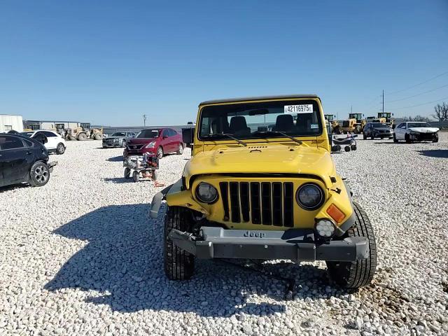 2004 Jeep Wrangler - Image 10