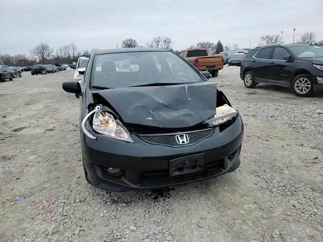 2011 Honda Fit - Image 10