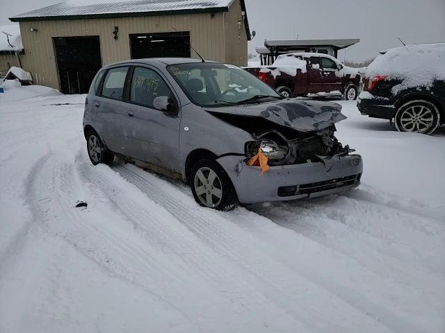 2006 Chevrolet Aveo - Image 11