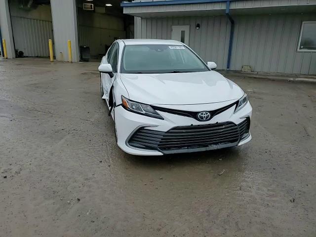 2021 Toyota Camry - Image 13