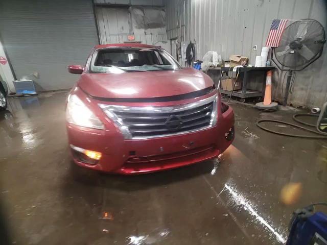 2013 Nissan Altima - Image 13