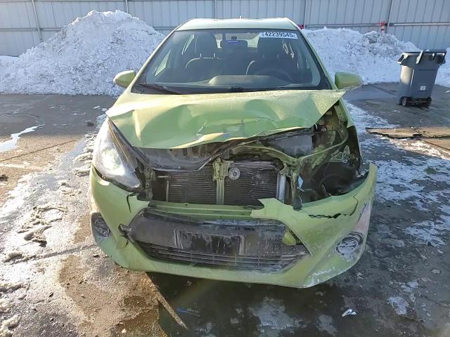 2015 Toyota Prius - Image 11