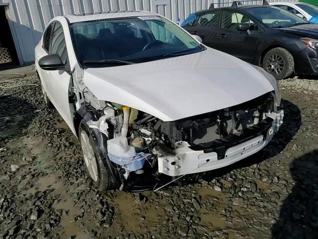 2011 Mazda 3 - Image 13