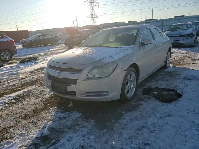 2009 Chevrolet Malibu - Image 10