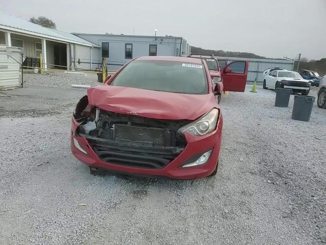 2013 Hyundai Elantra - Image 11