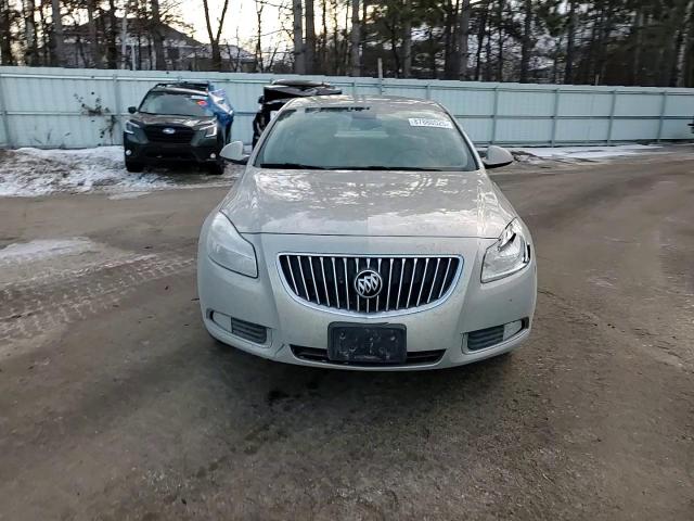 2011 Buick Regal - Image 11