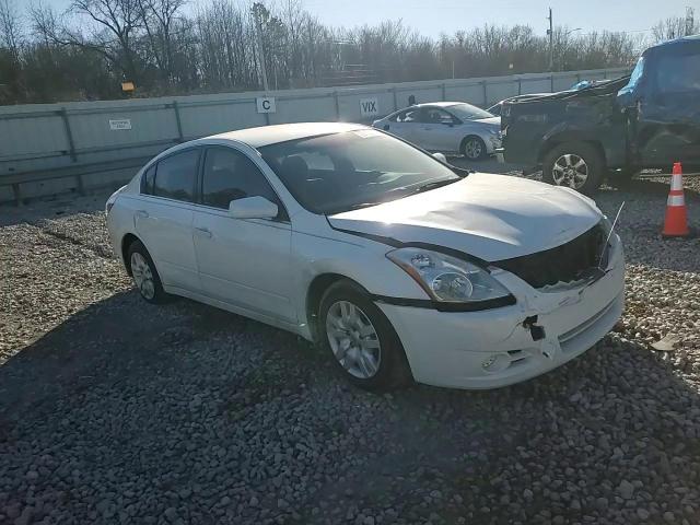 2011 Nissan Altima - Image 11