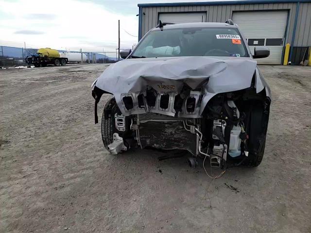 2021 Jeep Grand Cherokee - Image 11